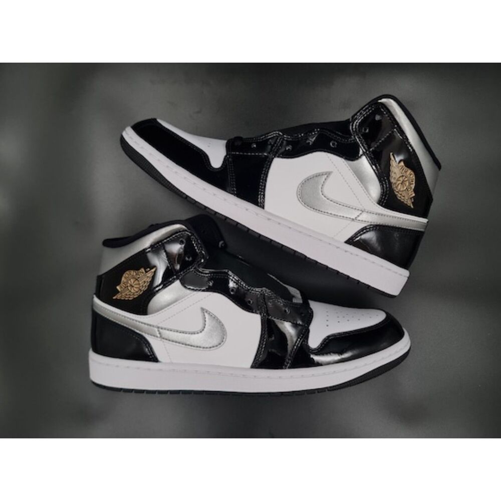 Jordan 1 Mid SE. Patent Black White Metallic Silver Gold. SIZE 11.5 HV0789-010